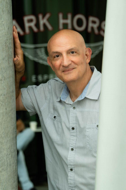 Environmental Headshots of Valentin Hortiguela in Toronto, Ontar
